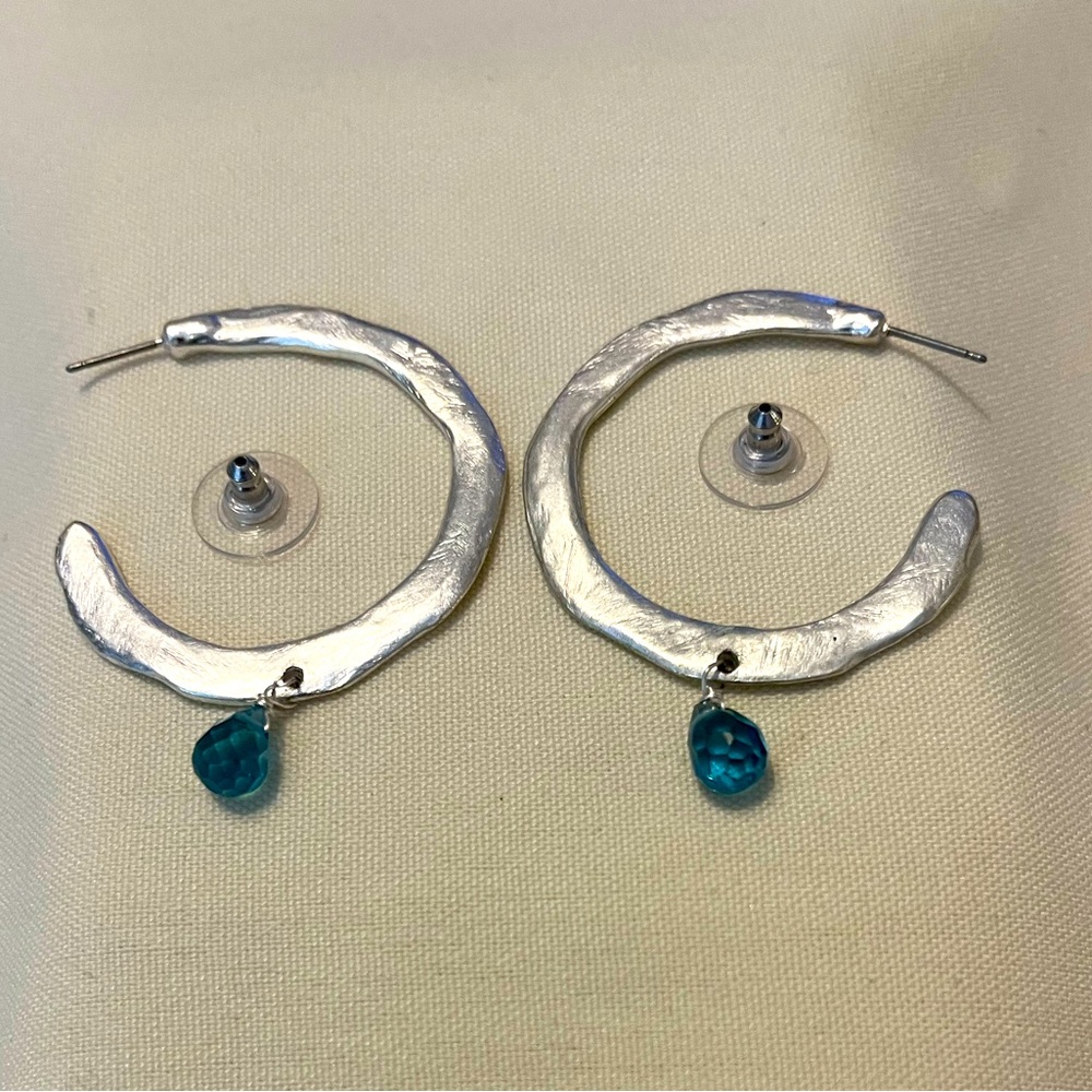 Elegant Silver Hoop Earrings with Blue Accent - Picture 12 of 16